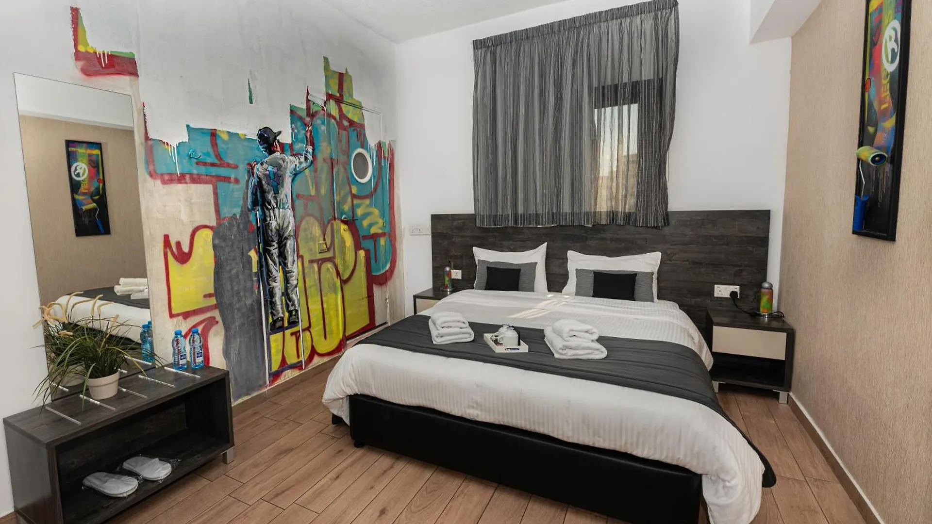 Rise Urban Art Hotel Ларнака